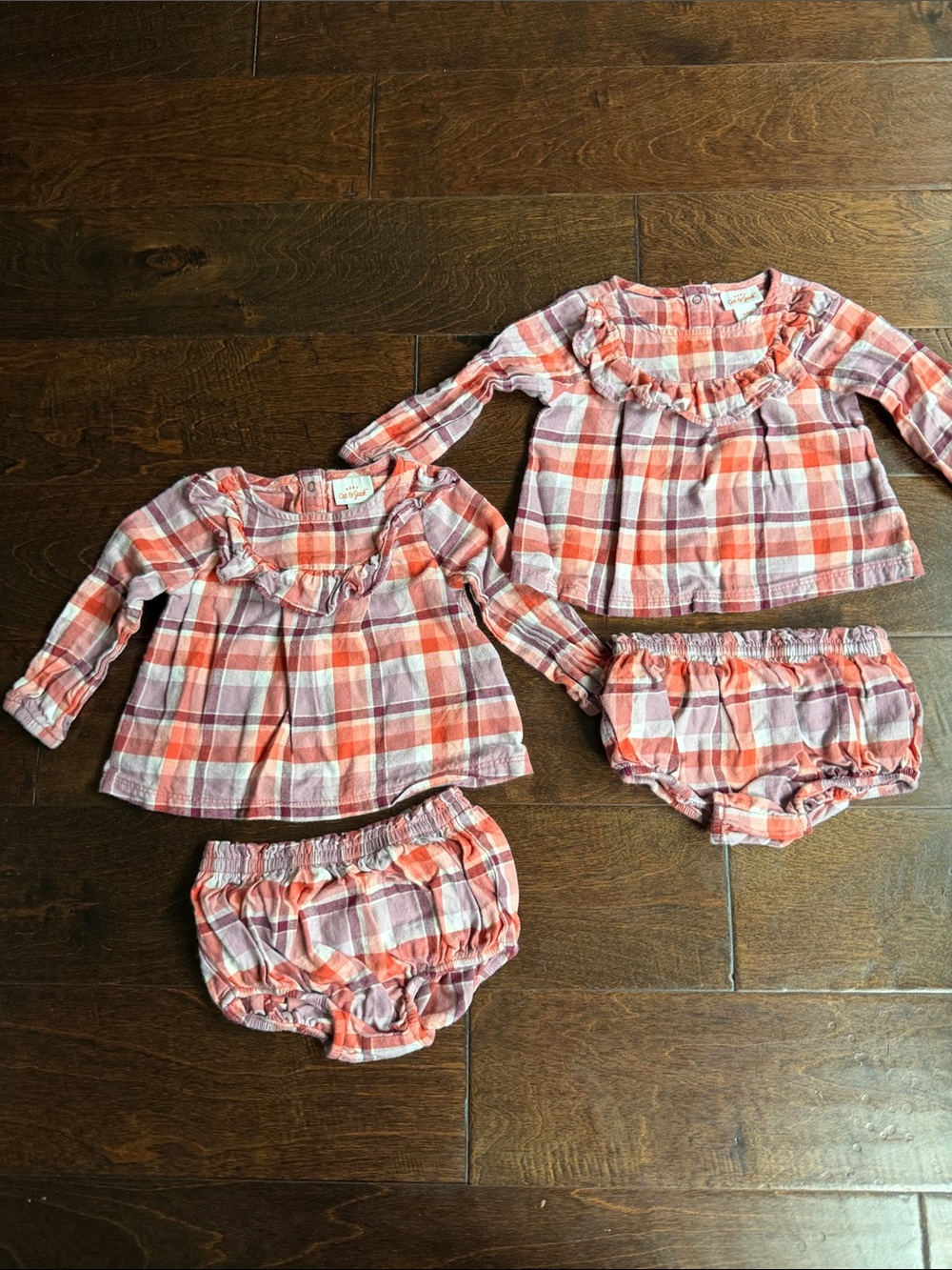 TWIN 6-9M Girls Plaid Ruffle Top and Bloomers Set - Fall Colors